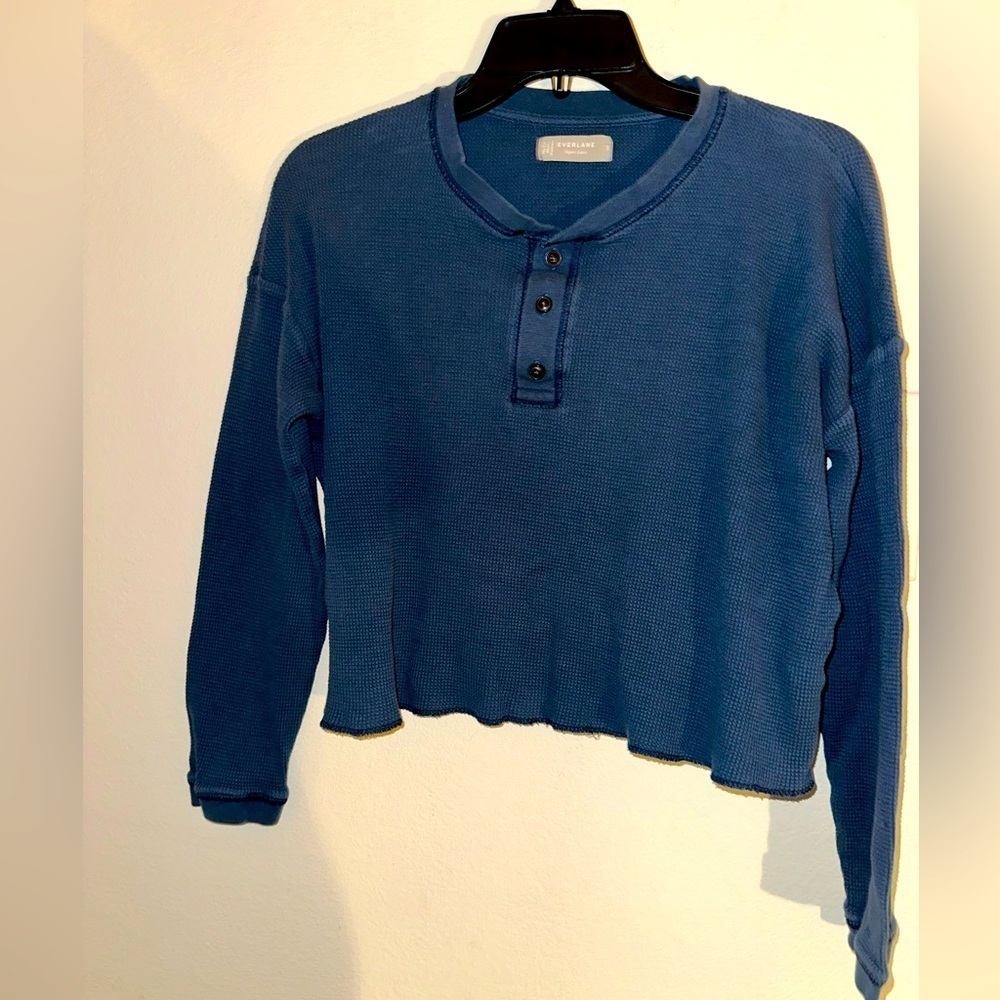 Everlane women’s dark blue cotton waffle knit long sleeve crop top S